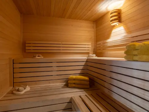 Großes, luxuriöses Ferienhaus mit Whirlpool und Sauna