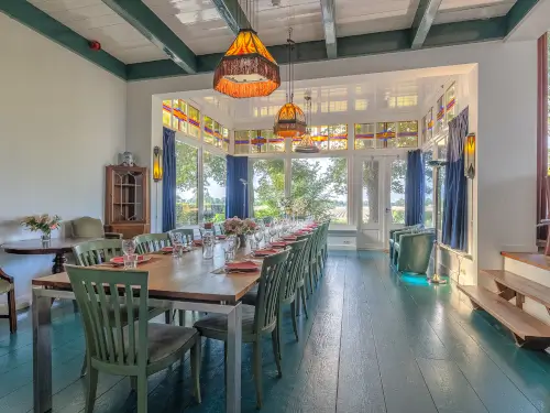 Exklusives Ferienhaus mit privatem Innenpool, Whirlpool und Sauna