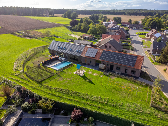 Ferienwohnung in Neeroeteren (De Kempen) für 22 Personen.