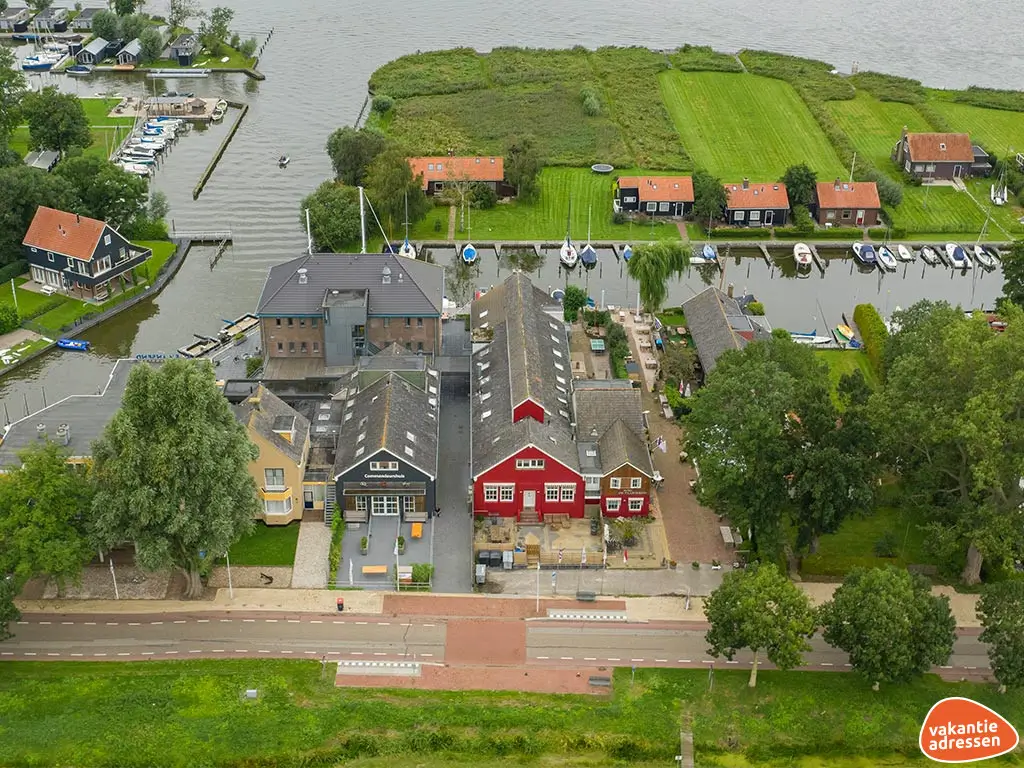 Ferienwohnung in Elahuizen (Friesland) für 24 Personen.