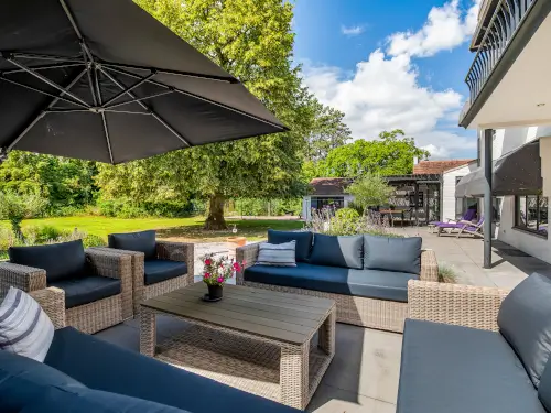 Luxus-Ferienhaus mit indoor Schwimmbad