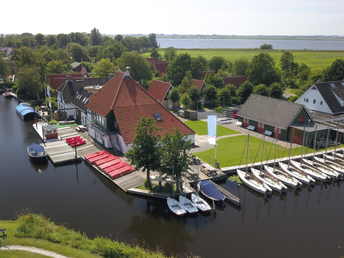 Ferienwohnung in Goingarijp (Friesland) für 95 Personen.