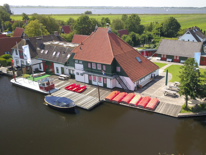 Ferienwohnung in Goingarijp (Friesland) für 95 Personen.