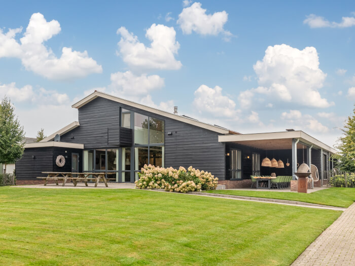 Ferienwohnung in Rekken (Gelderland) für 16 Personen.