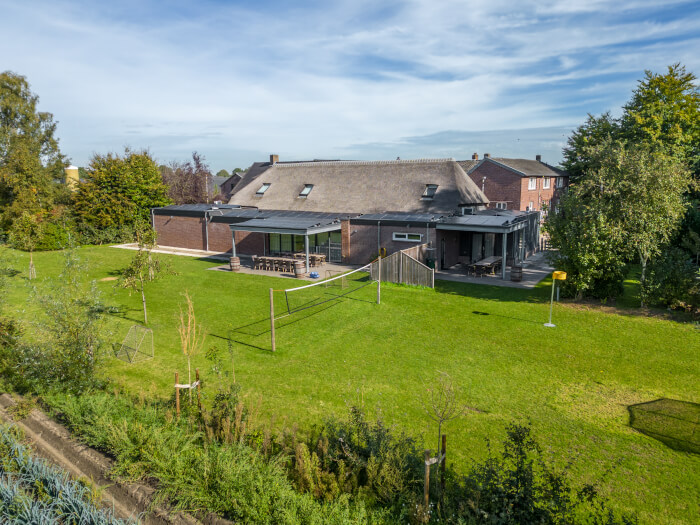 Ferienwohnung in Kronenberg (Limburg) für 36 Personen.