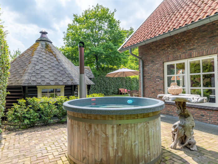 Ferienwohnung in Losser (Overijssel) für 16 Personen.