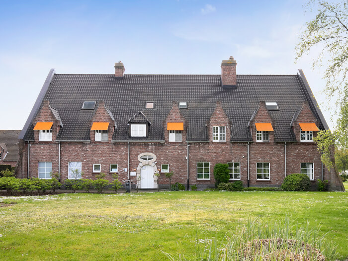 Ferienwohnung in Sas van Gent (Zeeland) für 53 Personen.