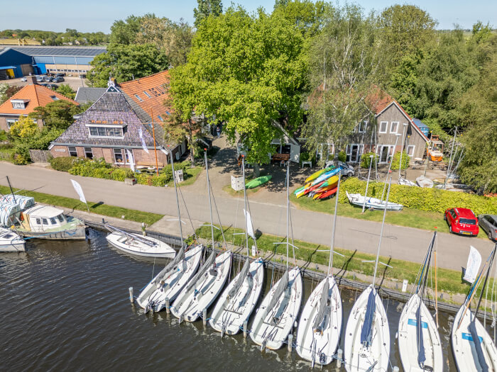 Ferienwohnung in Balk (Friesland) für 20 Personen.