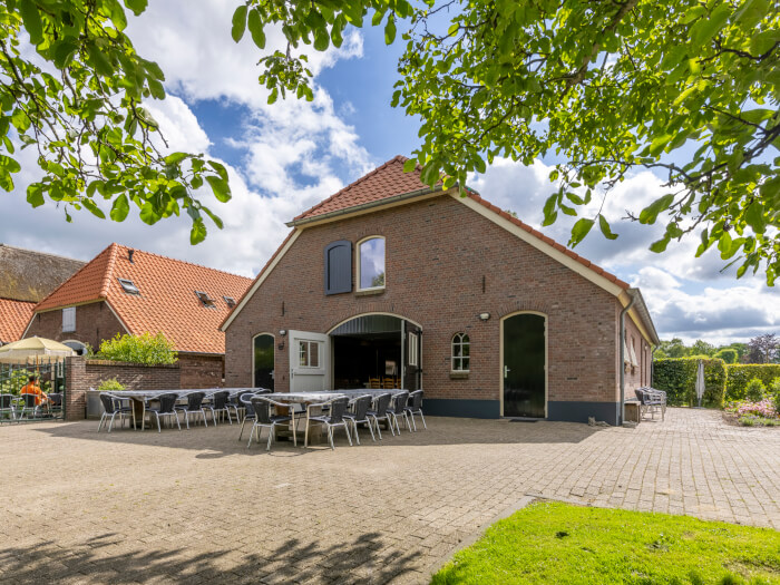 Ferienwohnung in Deest (Gelderland) für 16 Personen.
