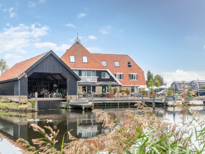 Ferienwohnung in Workum (Friesland) für 24 Personen.