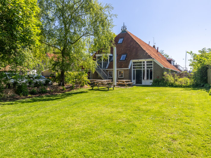 Ferienwohnung in Balk (Friesland) für 35 Personen.