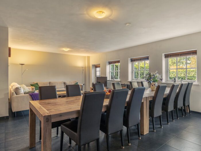 Ferienwohnung in Oosterhout (Noord-Brabant) für 16 Personen.
